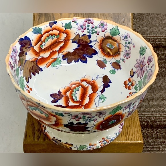 19th Century Antique Gaudy Welsh Embossed Design Scalloped Pedestal Footed Bowl - Picture 10 of 16